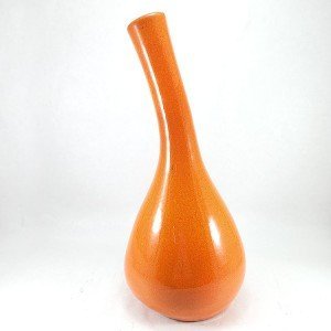 Jarrón artesanal de cerámica esmaltado. Artículo de diseño