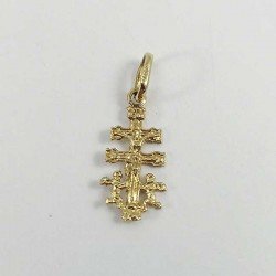 Cruz de Caravaca en oro de ley 18 k. Tamaño ideal de primera comunión