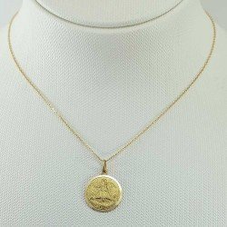 Medalla de la Virgen de Covadonga en oro de ley 18 quilates, 750 mls.
