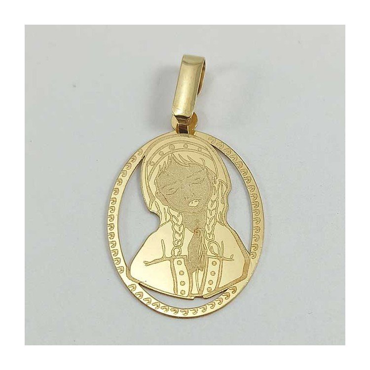 Medalla con la Virgen niña grabada con laser en oro de ley 18 quilates