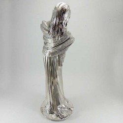 Figura de mamá con bebé en brazos de plata de primera ley bilaminada