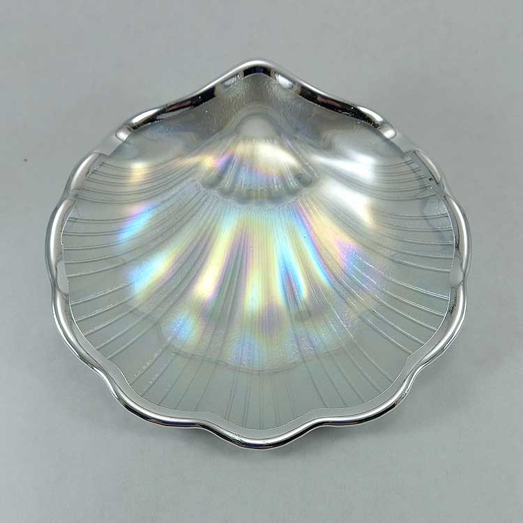 Concha de bautizo en resina con baño de plata. Personalizada