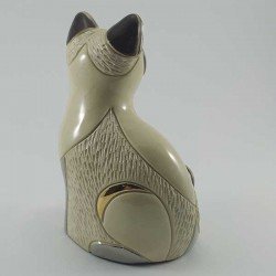 Figura de gato de cerámica artesanal de la marca DeRosa Rinconada.