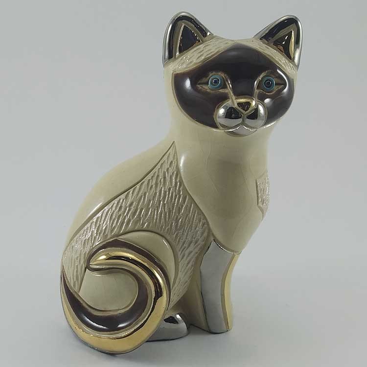 Figura de gato de cerámica artesanal de la marca DeRosa Rinconada.