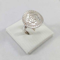 Anillo de mujer en plata de ley con estela de Lombera, Cantabria